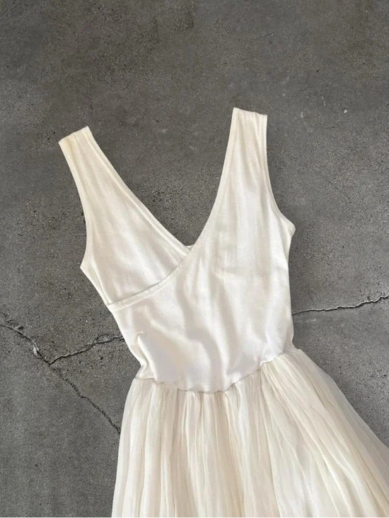 Vintage Ethereal White V-Neck Maxi Fairy Dress - Picture 4 of 7